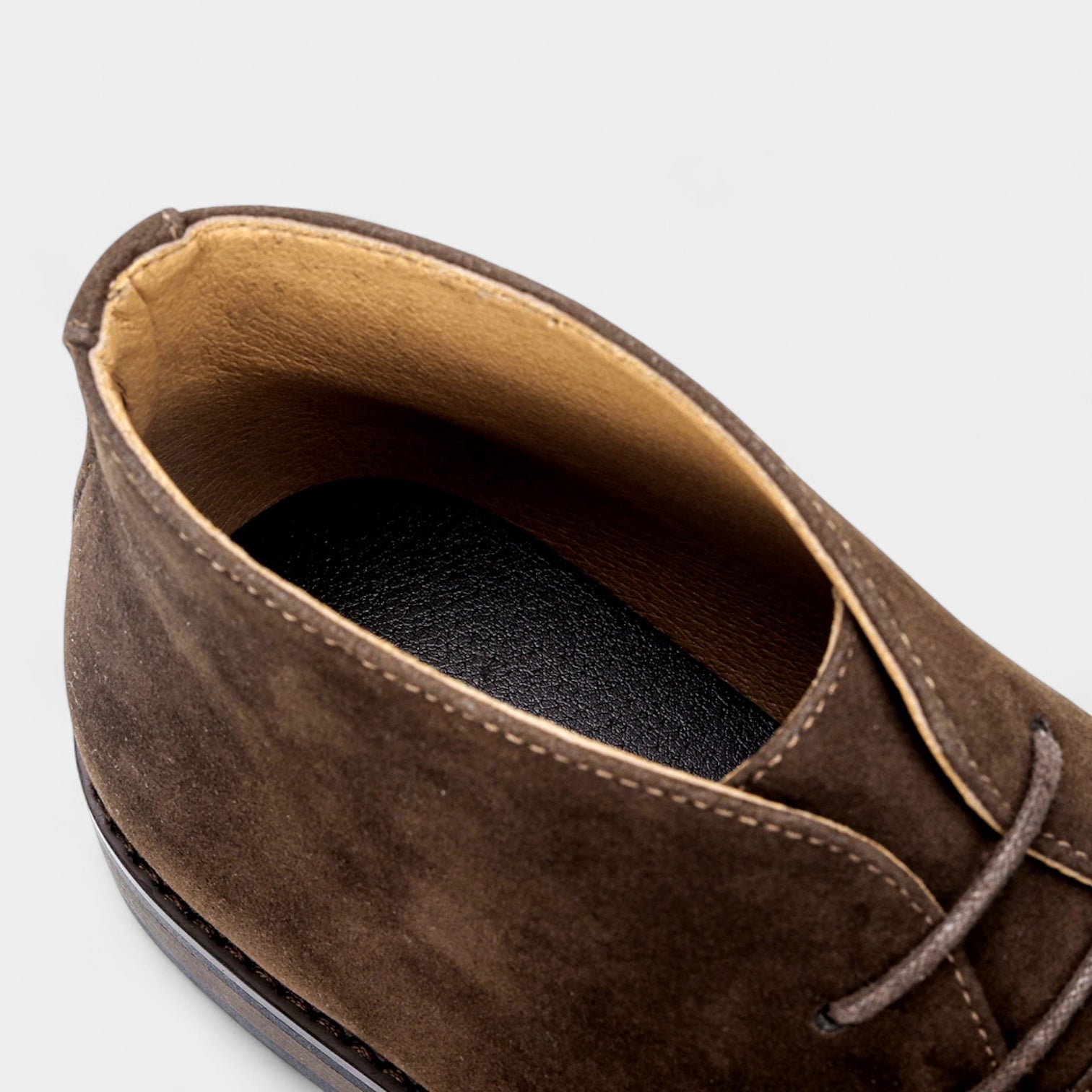 Vintares | Classic Suede Desert Chukka Boots