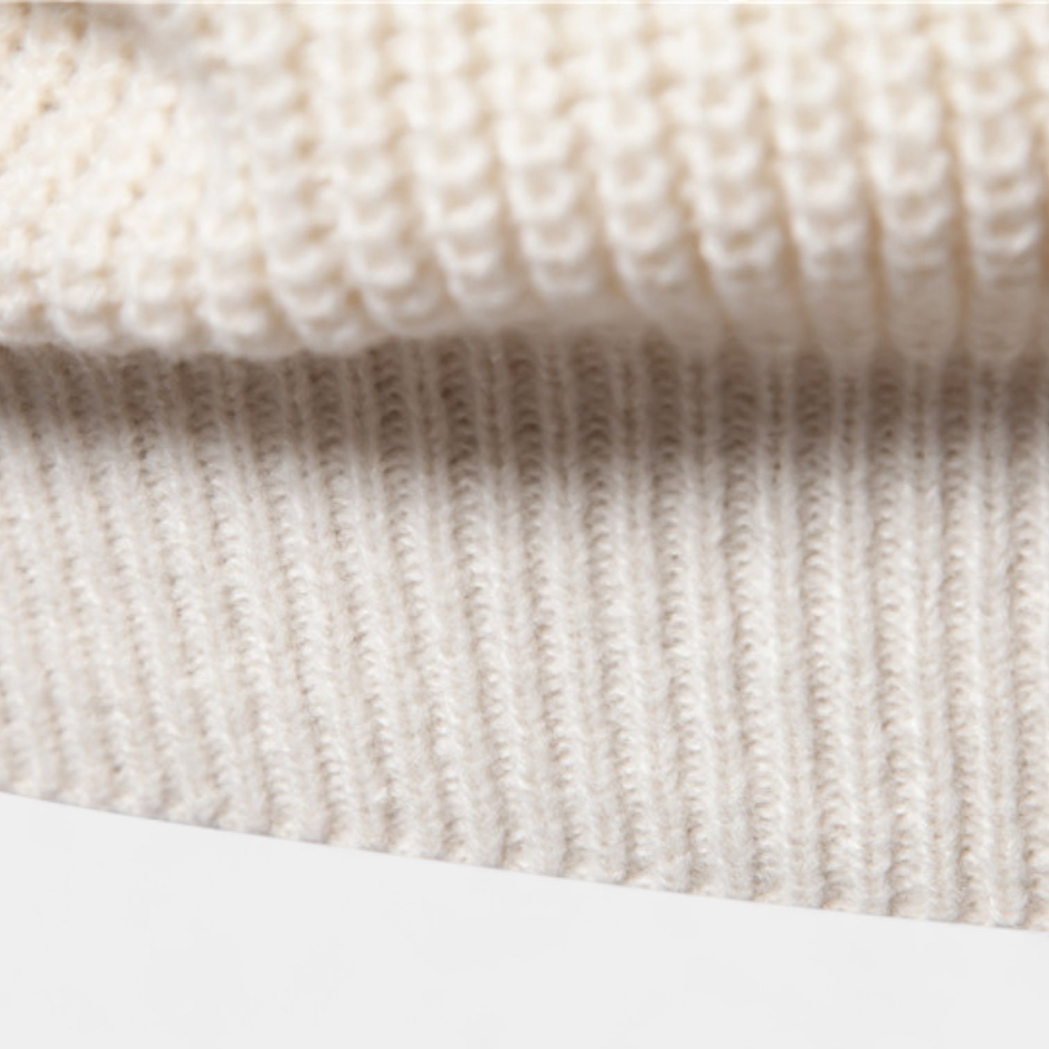 Vintares | Classic Wool Blend Crewneck for Men