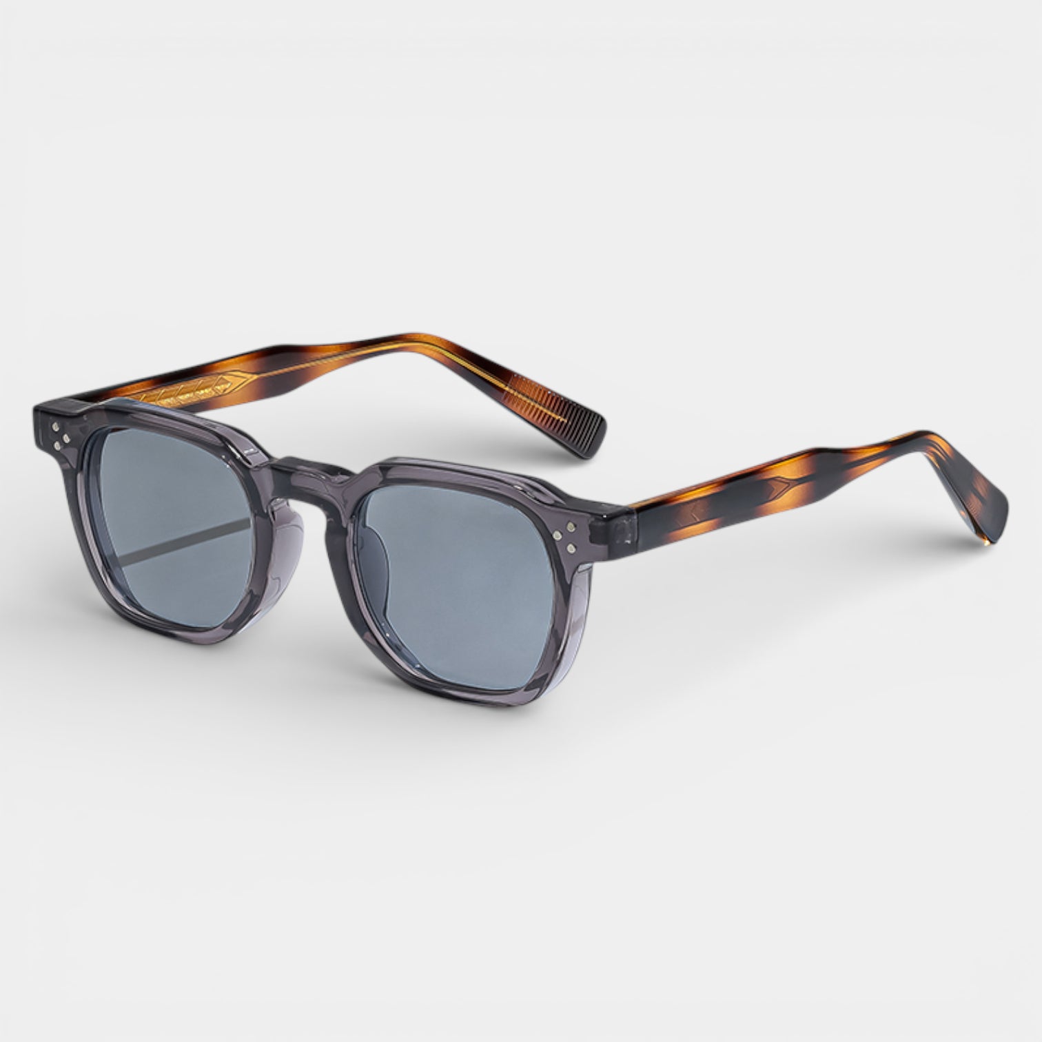 Vintares | Men’s Square Frame Sunglasses With Tinted Lenses