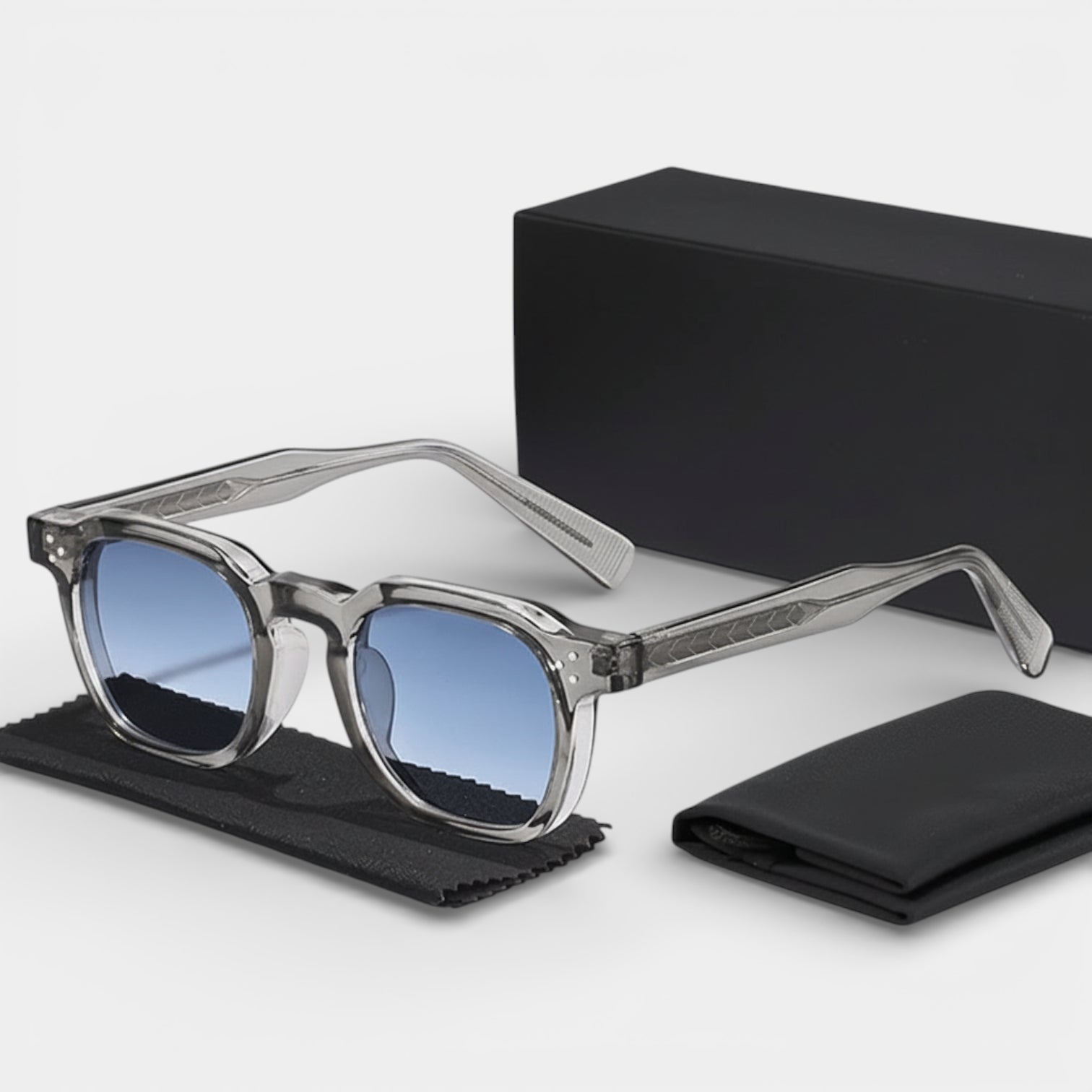 Vintares | Men’s Square Frame Sunglasses With Tinted Lenses